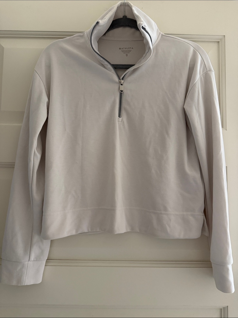 Athleta Light Cream Half-Zip Turtleneck Seasoft Sweatshirt